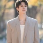 Handsome Song Kang Wallpaper HD – Korean Drama Actor Mobile Backgrounds