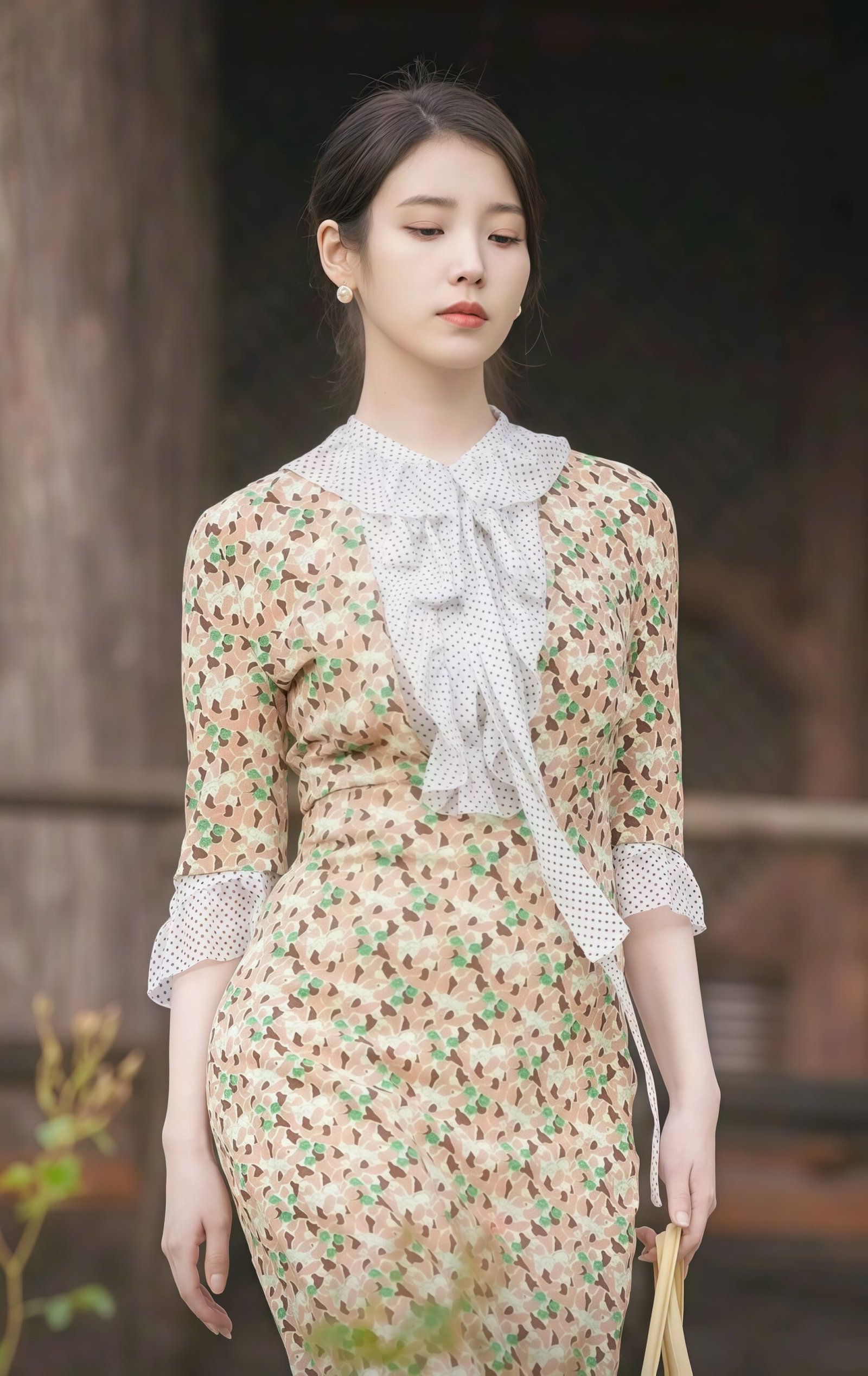 Download IU Wallpapers HD & 4K for Phone – Best Korean Actress Collection