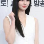 Kim So Hyun Phone Wallpapers HD – Beautiful Korean Actress 4K Images